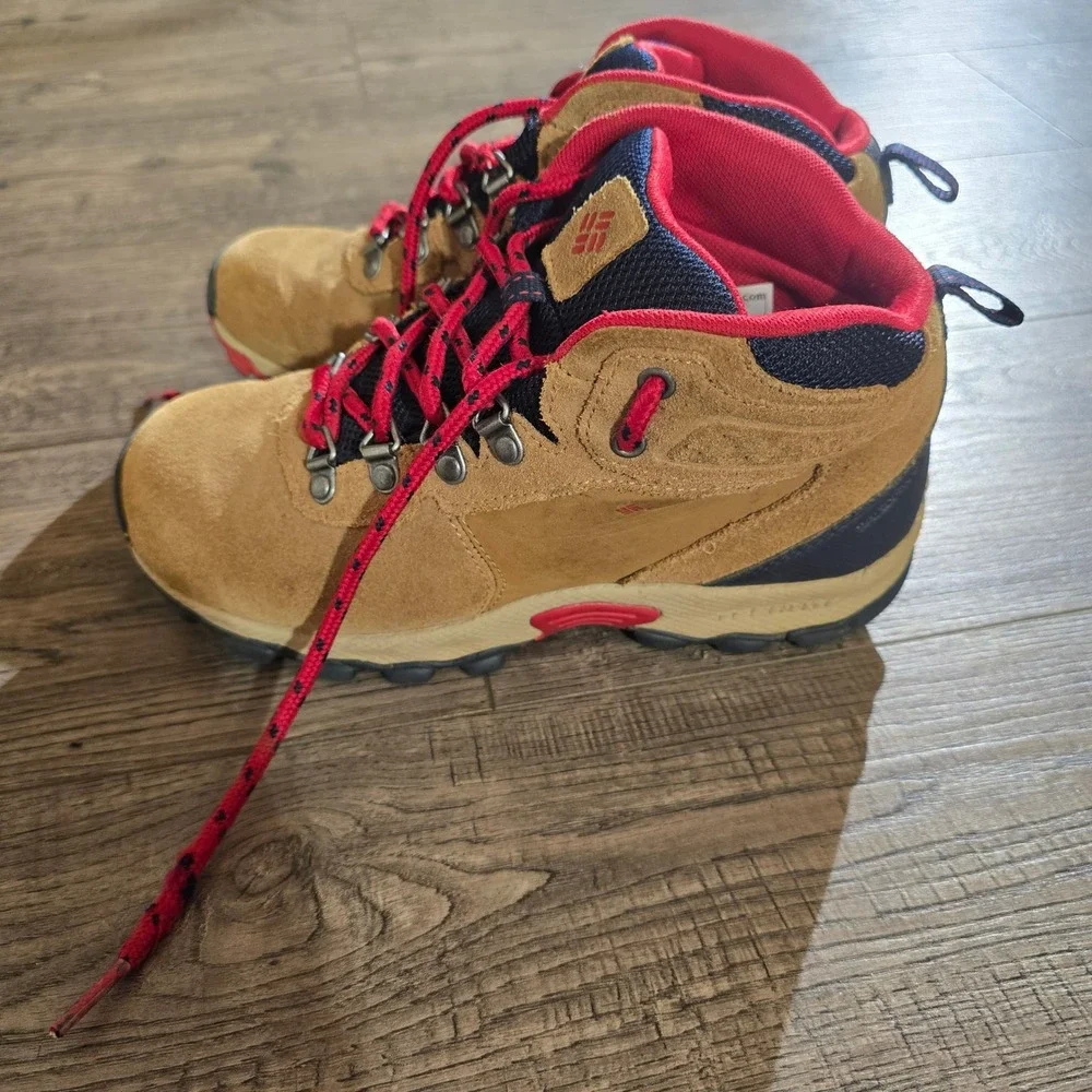 Columbia Redmond Mid Waterproof Youth Hiking‎ Boots Tan Navy Red BY Size 4